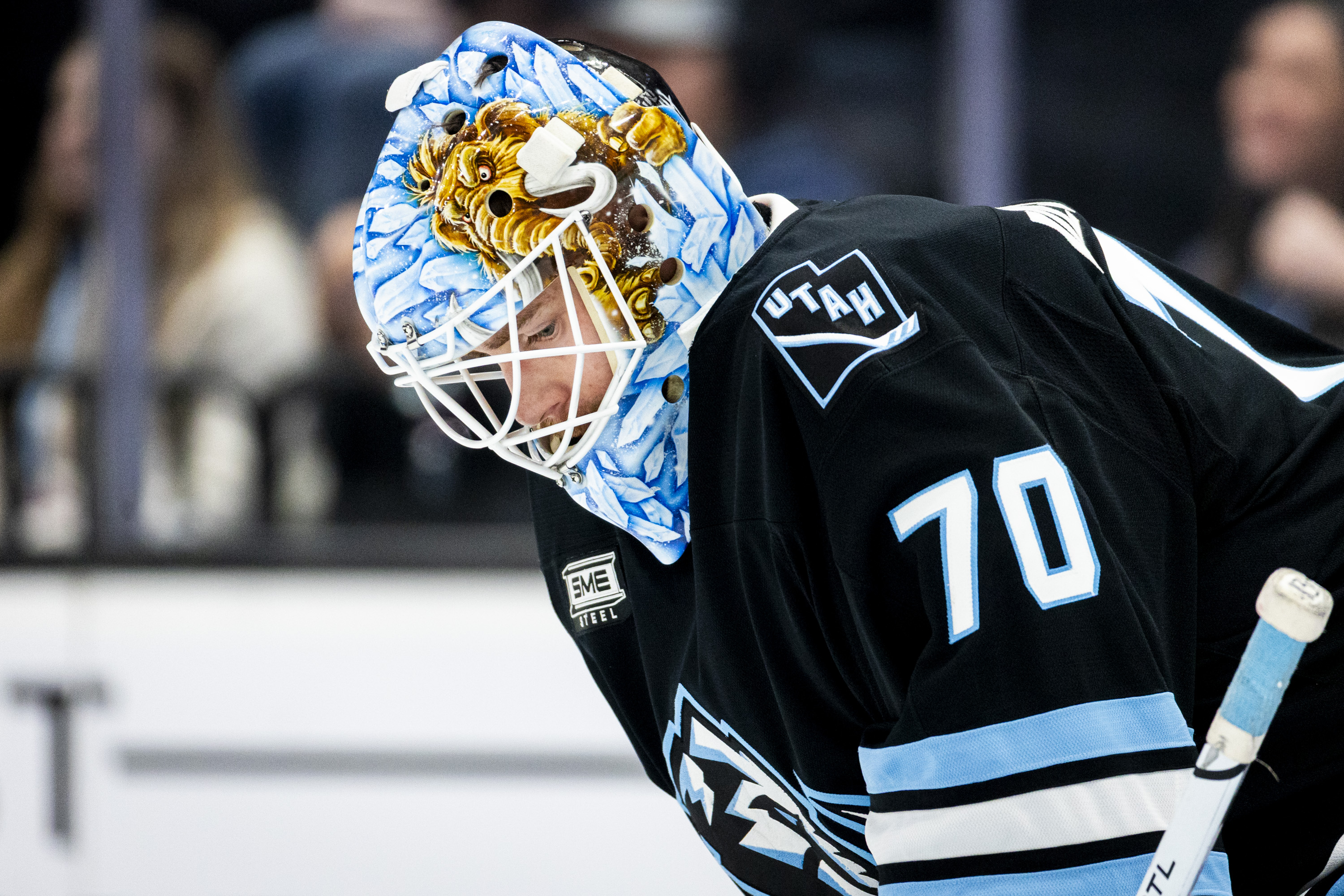 Mammoth suffer first home shutout of season in 4-0 loss to Blackhawks