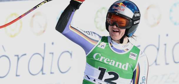 German skier Emma Aicher wins super-G as fight for World Cup discipline title heats up