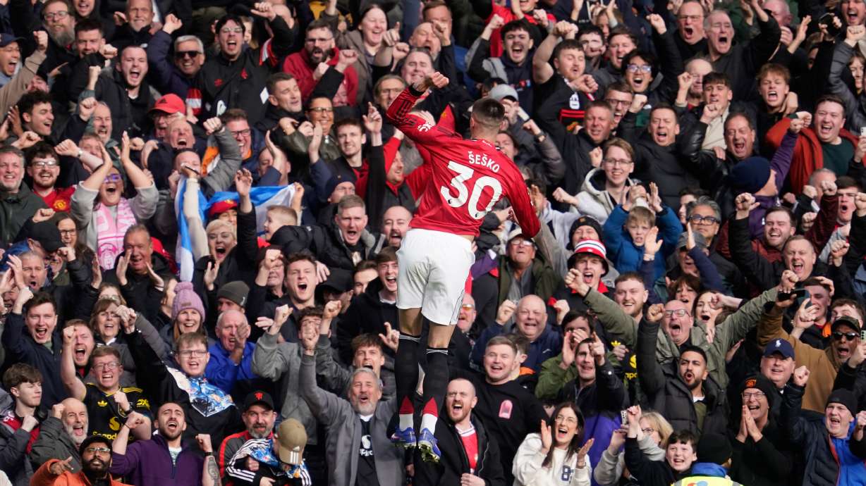 Manchester United's Benjamin Sesko scelebrates after scoring during the Premiier League soccer match between Manchester United and Crystal Palace in Manchester, England, Sunday, March 1, 2026.