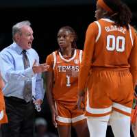 Texas moves to No. 1 seed in latest NCAA women's bracket preview, joins UConn, UCLA, South Carolina