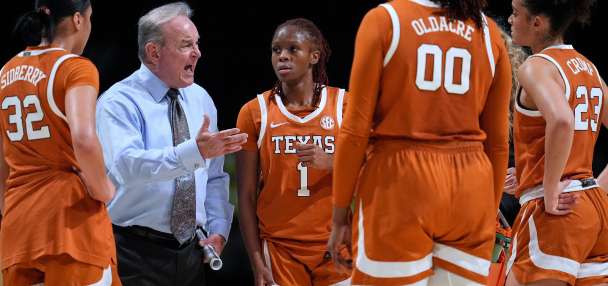 Texas moves to No. 1 seed in latest NCAA women's bracket preview, joins UConn, UCLA, South Carolina