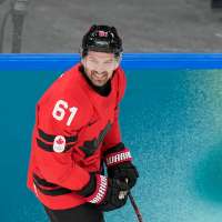 Golden Knights' Mark Stone leaves game at Penguins with an undisclosed injury