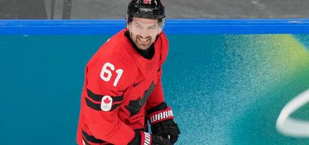 Golden Knights' Mark Stone leaves game at Penguins with an undisclosed injury