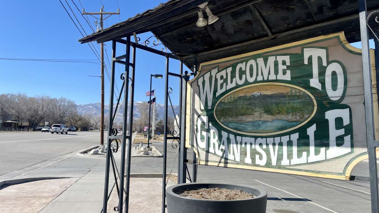 Grantsville residents are expected to see sewer rate increases as the city plans to build a new wastewater treatment facility.