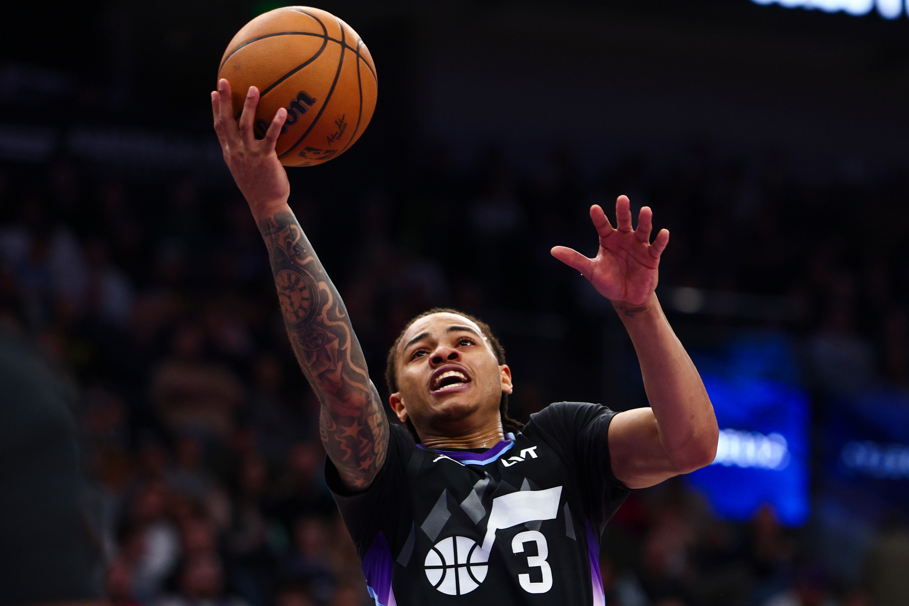 Late Sixers run sinks Jazz 106-102 in Philadelphia