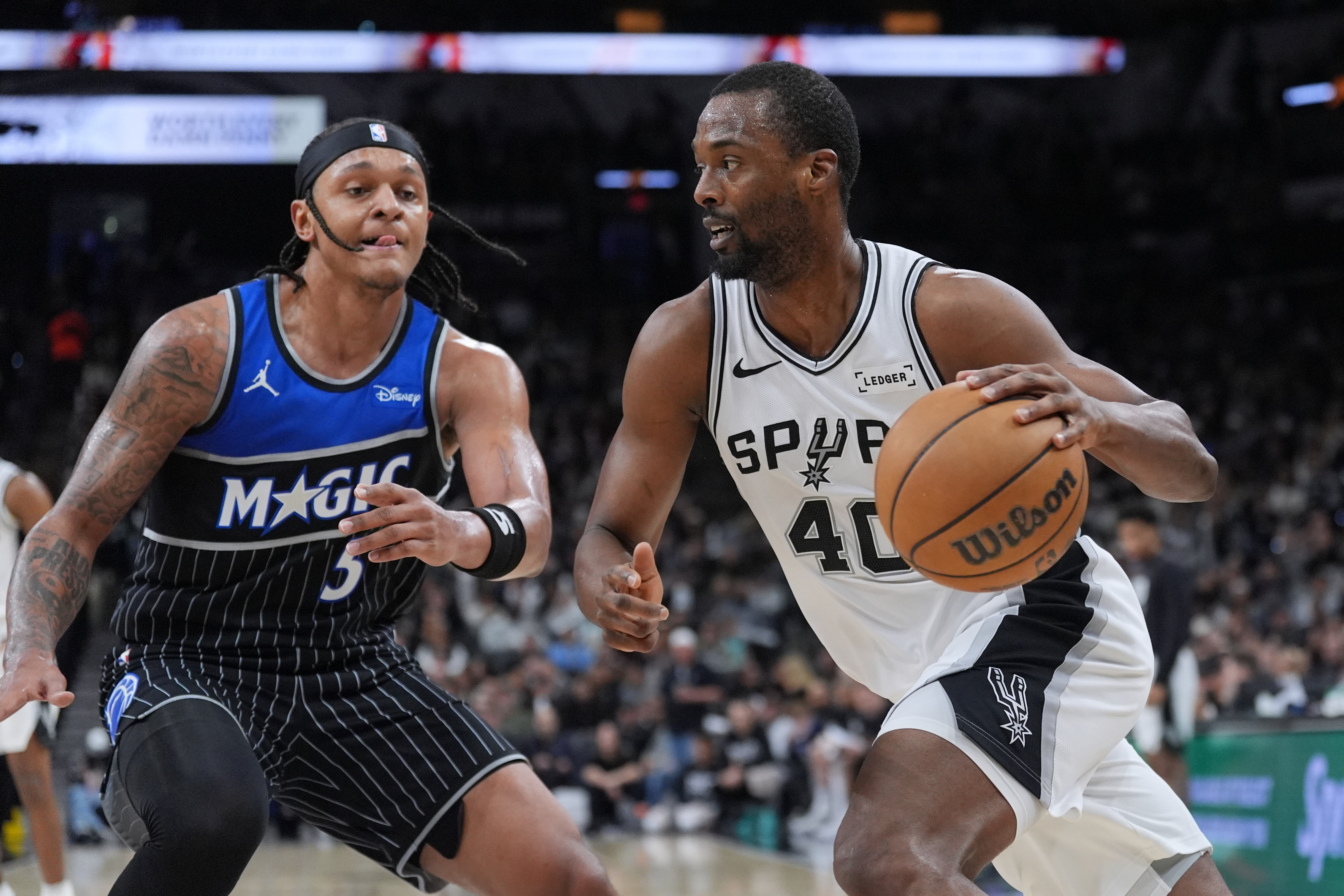 Snooze and lose: San Antonio's Harrison Barnes ends iron man streak because of nap injury