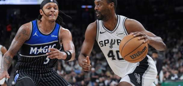 Snooze and lose: San Antonio's Harrison Barnes ends iron man streak because of nap injury