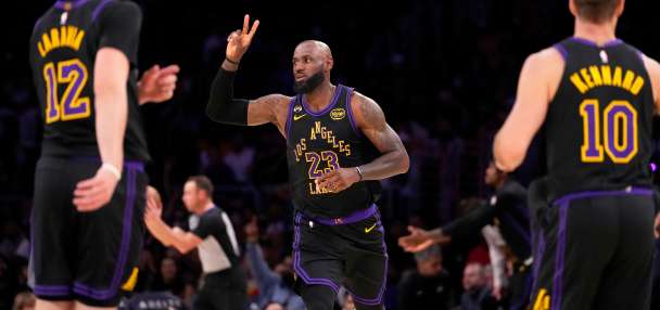 Luka Doncic scores 27 points as the Lakers rally past the Pelicans, 110-101