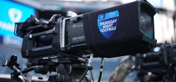 Fans spent hundreds to watch the NFL last year. Now Mike Lee wants to revisit TV laws