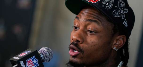 Patriots tell 4-time Pro Bowl receiver Stefon Diggs he'll be released next week, AP source says