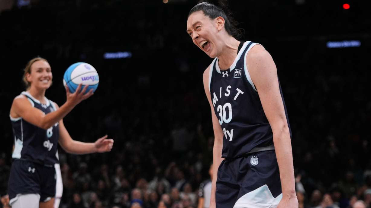 Mist BC wing Breanna Stewart (30) celebrates with teammate Alanna Smith (8) after scoring during the second half of a semifinal in an Unrivaled 3-on-3 basketball game against Breeze BC, Monday, March 2, 2026, in New York.