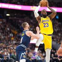 LeBron James breaks the NBA career field goals record in the Lakers' 120-113 loss to the Nuggets