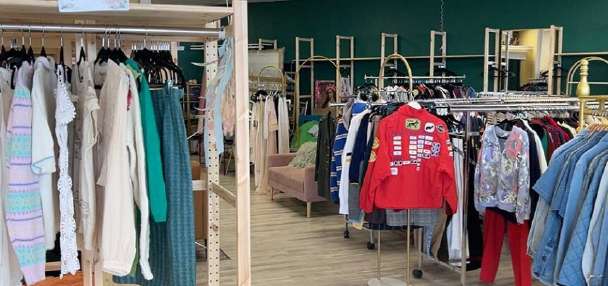 New shop in Idaho Falls offers vintage clothes for customers, booth space for sellers