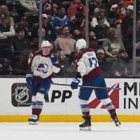NHL-leading Avalanche win 5-4 in shootout to end Stars' franchise-record 10-game winning streak