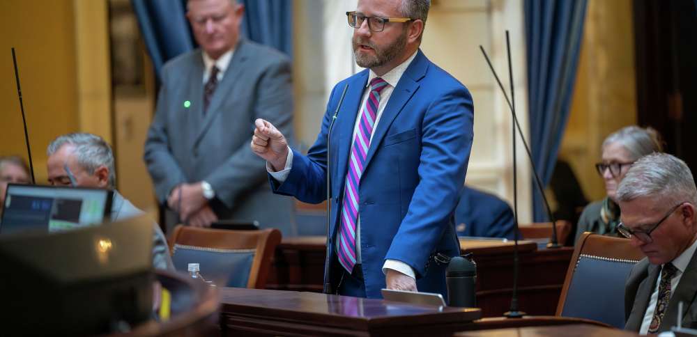 Legislature makes late-night election bill change targeting signature removals