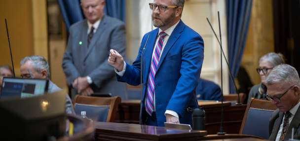 Legislature makes late-night election bill change targeting signature removals