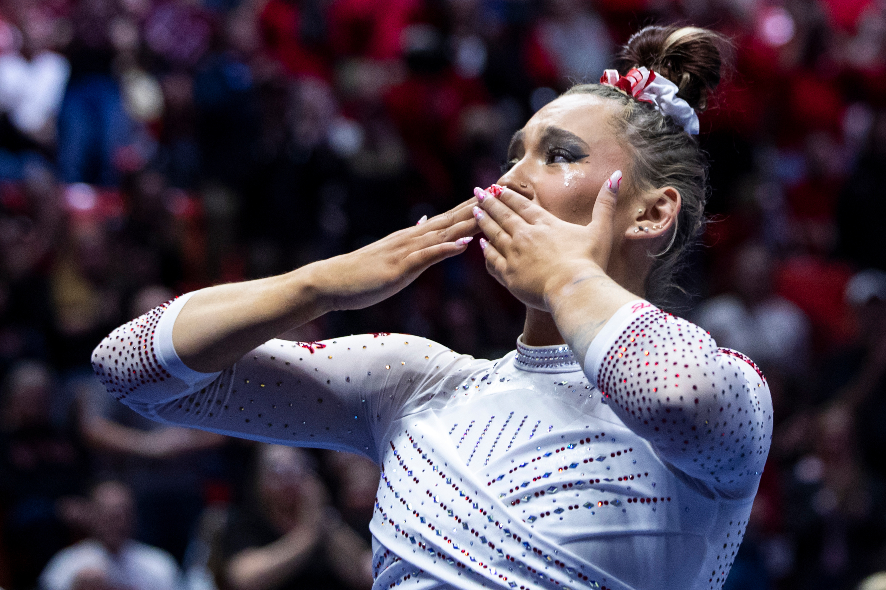 Red Rocks seniors put on a show in final home meet win over BYU, West Virginia