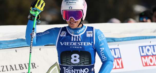 Shiffrin extends World Cup overall lead in rare start in super-G won by 35-year-old Curtoni