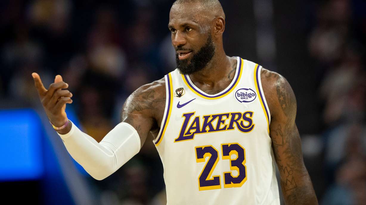 Los Angeles Lakers forward LeBron James (23) gestures during the second quarter of his NBA basketball game against the Golden State Warriors in San Francisco, Saturday, Feb. 28, 2026.