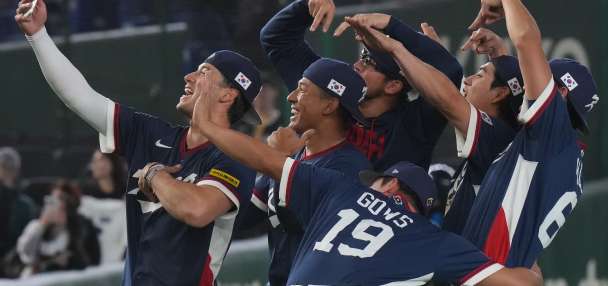 South Korea advances to the WBC quarterfinals with 7-2 win over Australia