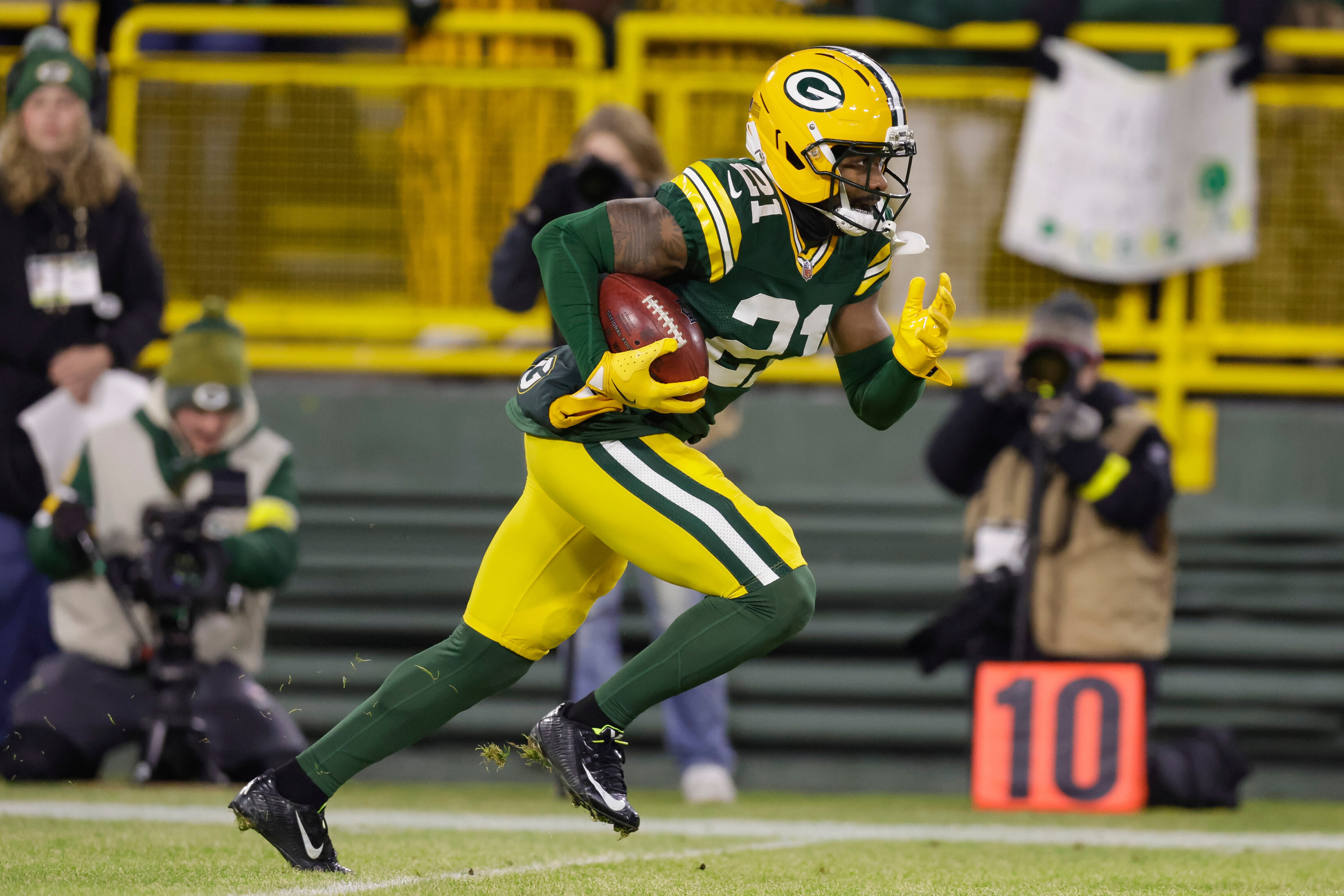 Packers add Benjamin St-Juste while moving on from another cornerback in Nate Hobbs, AP sources say