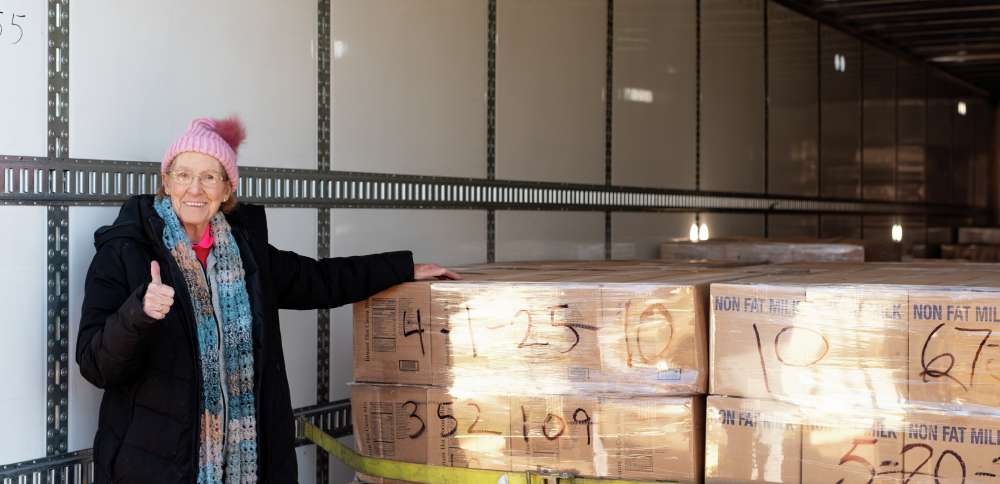 Church of Jesus Christ reports $1.58 billion and 7.4 million hours in service last year