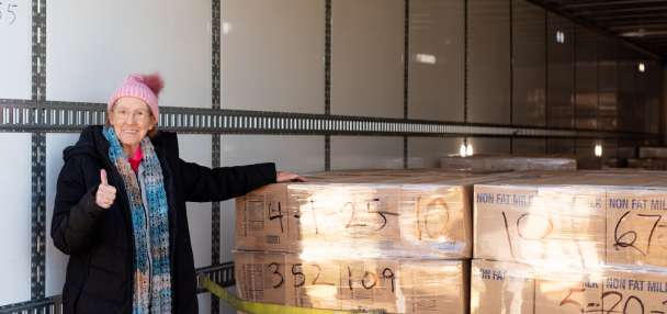 Church of Jesus Christ reports $1.58 billion and 7.4 million hours in service last year