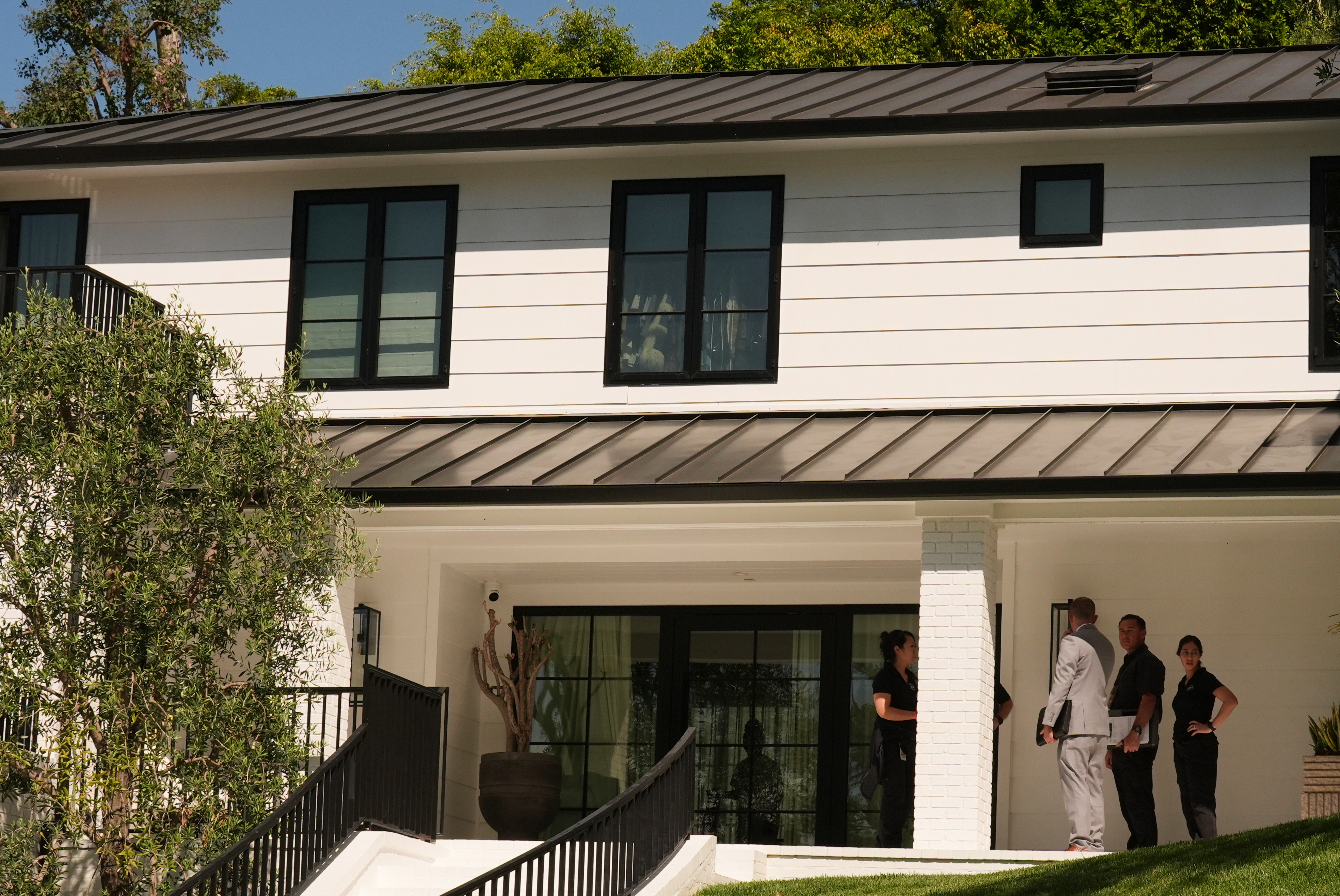 Top Features story anchor