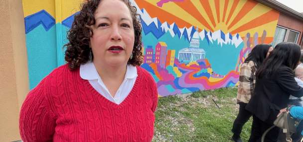 Suazo Business Center reps name building to honor Gladys Gonzalez, key in its formation