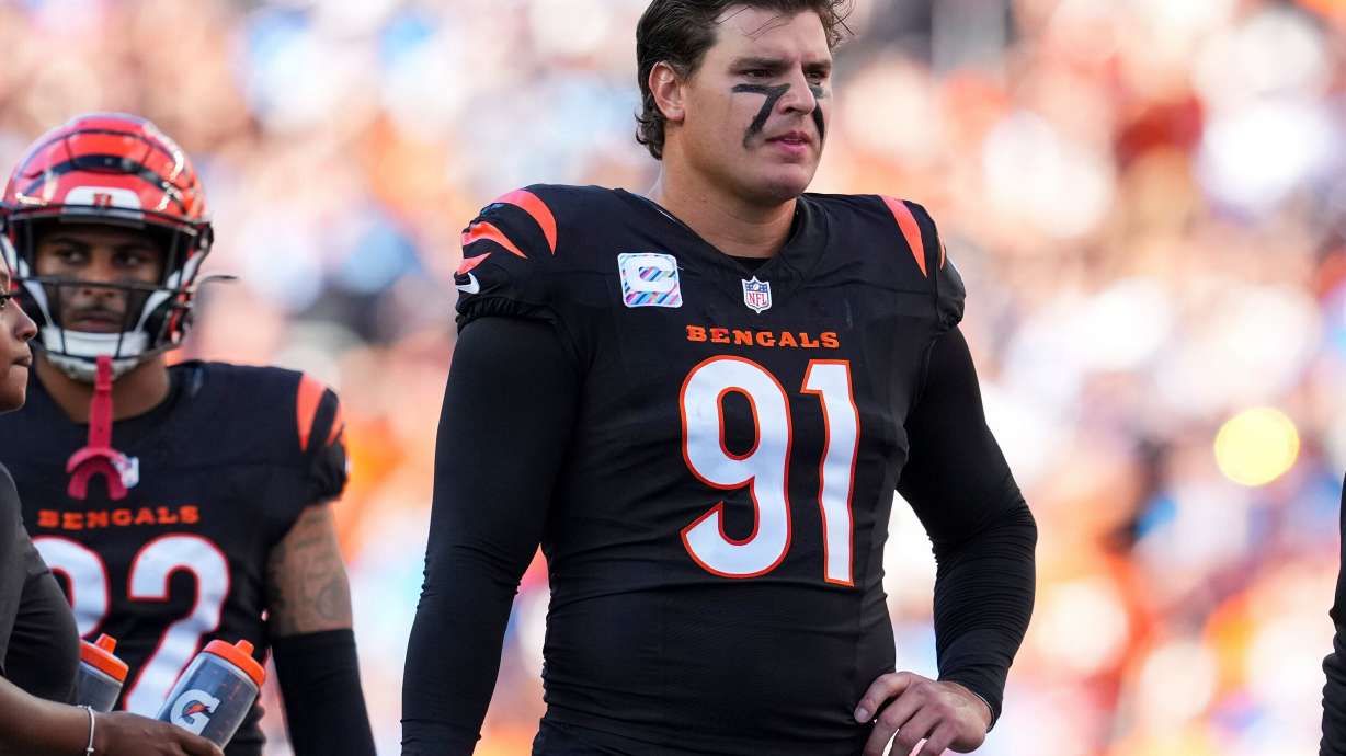 FILE - Cincinnati Bengals defensive end Trey Hendrickson (91) looks on during an NFL football game against the Detroit Lions Sunday, Oct. 5, 2025, in Cincinnati.