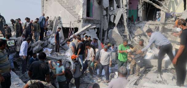 Top World story anchor