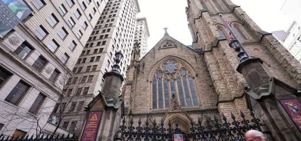 Head priest of Episcopal Church in Pittsburgh accused of stealing baseball cards from Walmart