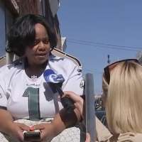 Woman stops package thief with kindness: 'You're better than that'