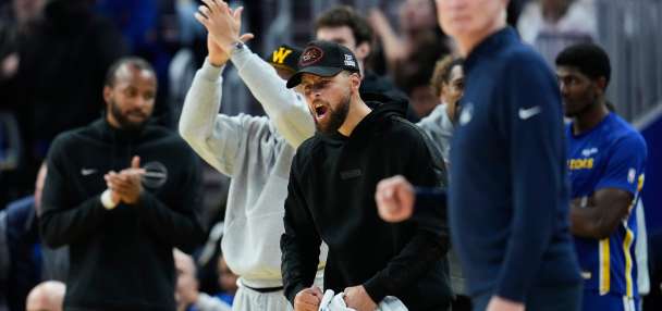 Stephen Curry to miss at least another 10 days for Warriors because of right knee injury