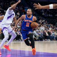 Knicks beat the Jazz 134-117 to end a 2-game losing streak