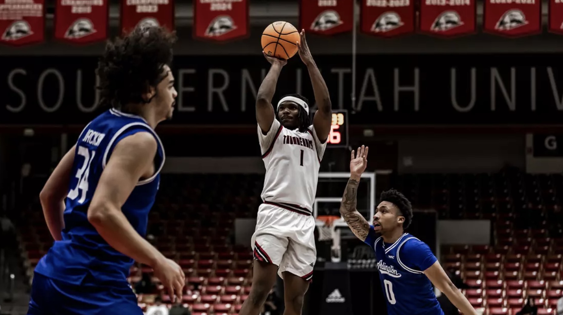 Top Sports story anchor