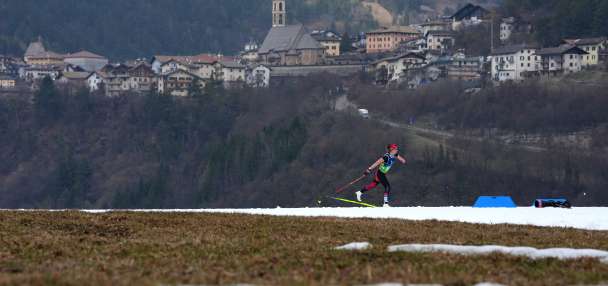 Paralympians ski in shorts and T-shirts, and some ask: Shouldn't these Games be earlier?
