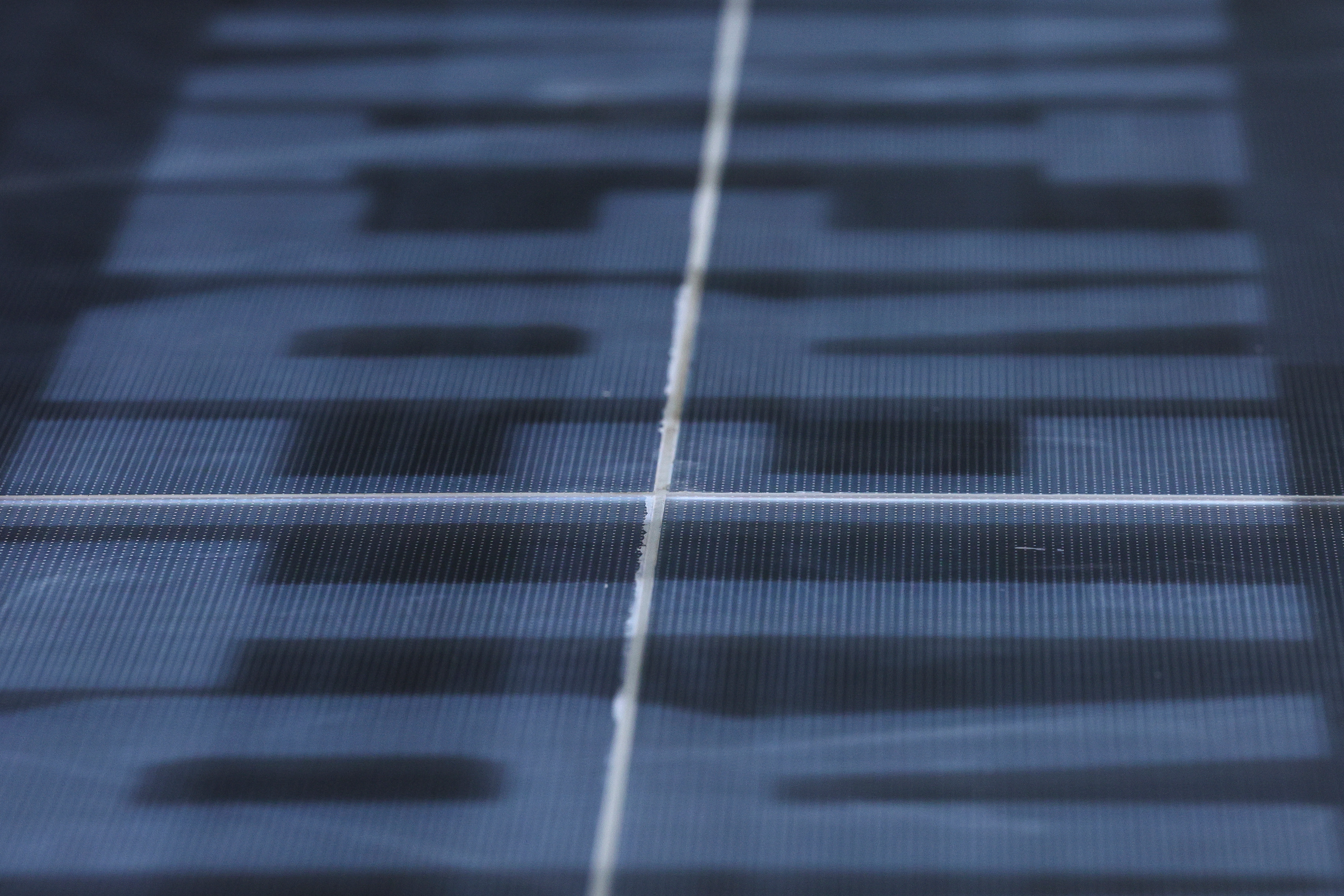 Players publicly call it innovative, but private lamentations lead Big 12 to scrap glass court