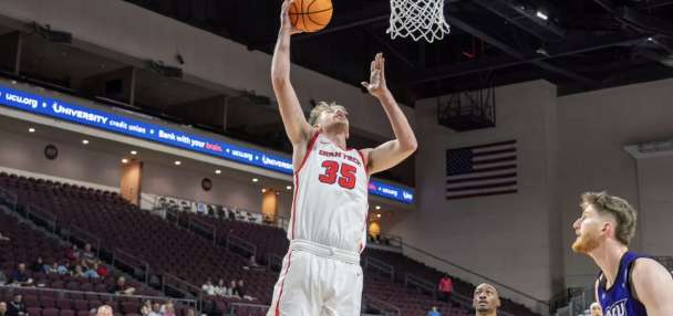 Top Sports story anchor