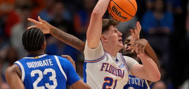 No. 4 Florida cruises to third victory over Kentucky to open SEC Tournament title defense