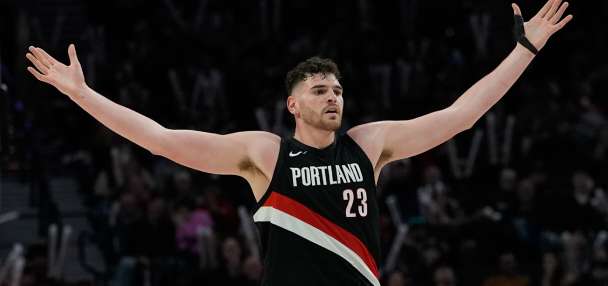 Trail Blazers beat the Jazz 124-114 to close in on the Warriors for 9th in the West