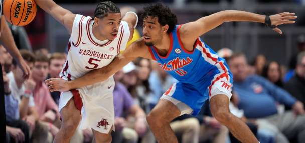 No. 17 Arkansas edges Mississippi 93-90 in OT to reach SEC title game