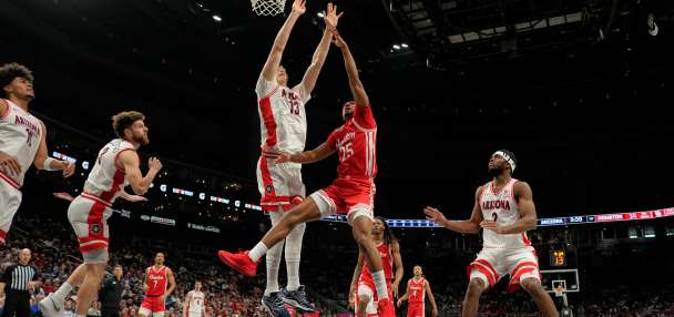 Brayden Burries scores 21 as No. 2 Arizona survives No. 5 Houston 79-74 in Big 12 final rematch