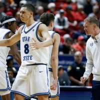 Utah State finishes strong to advance in Big Dance to 2nd round