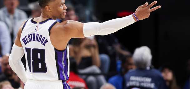 Westbrook has triple-double in Kings' 118-109 win as Clippers lose Leonard to sprained ankle