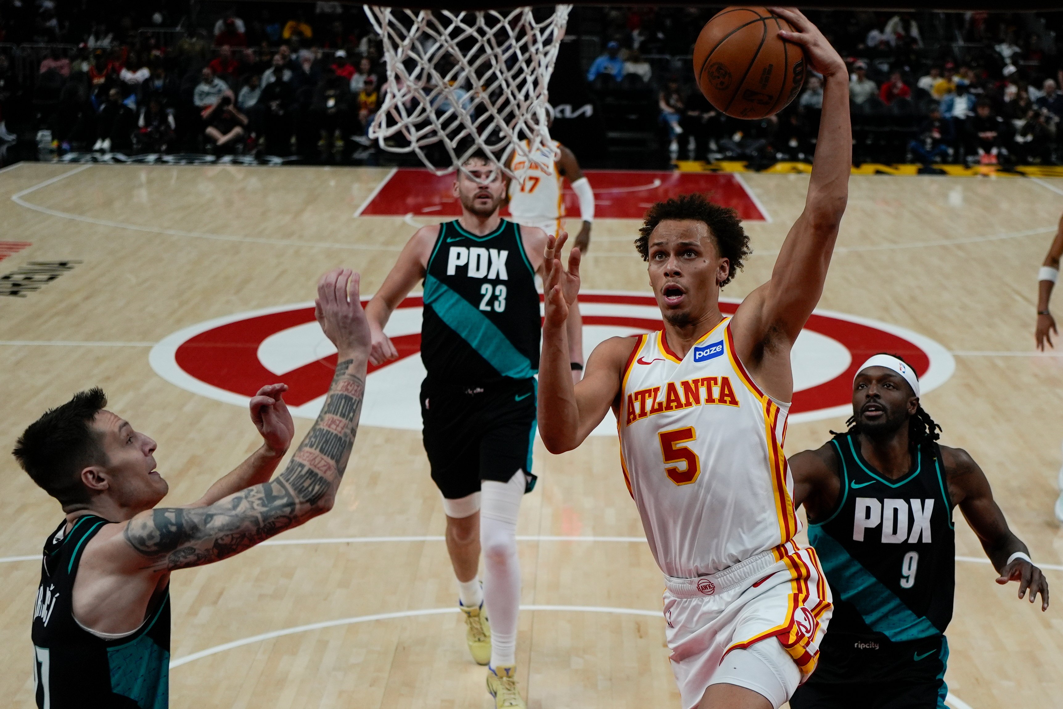 The Southeast got hot, with Hawks, Magic, Heat and Hornets all surging as playoff chase intensifies