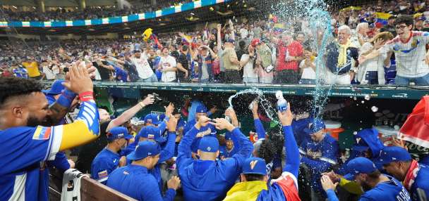 Expect a festive WBC final crowd as the US plays Venezuela at an uncomfortable political moment