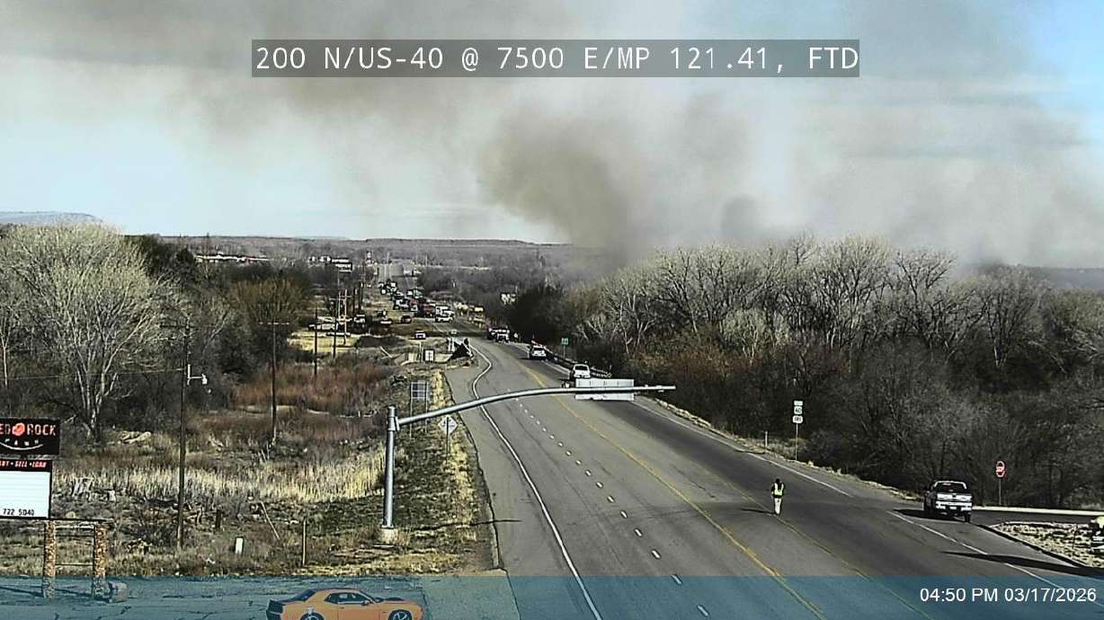 A brush fire burning near U.S. 40 in Fort Duchesne, Uintah County, prompted a closure of the highway Tuesday afternoon.