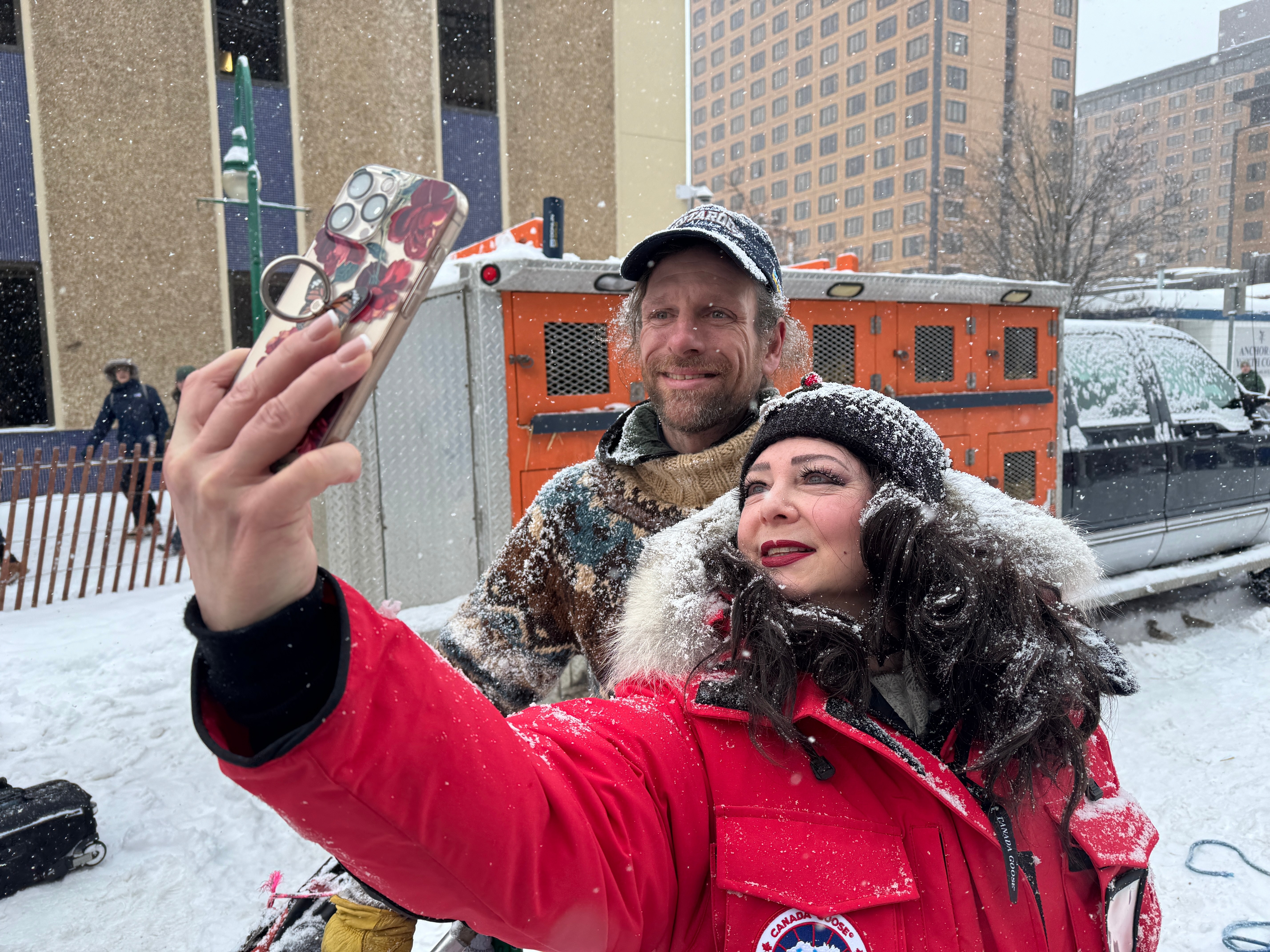 Former reality TV star Jessie Holmes repeats as champion of the grueling Iditarod sled dog race