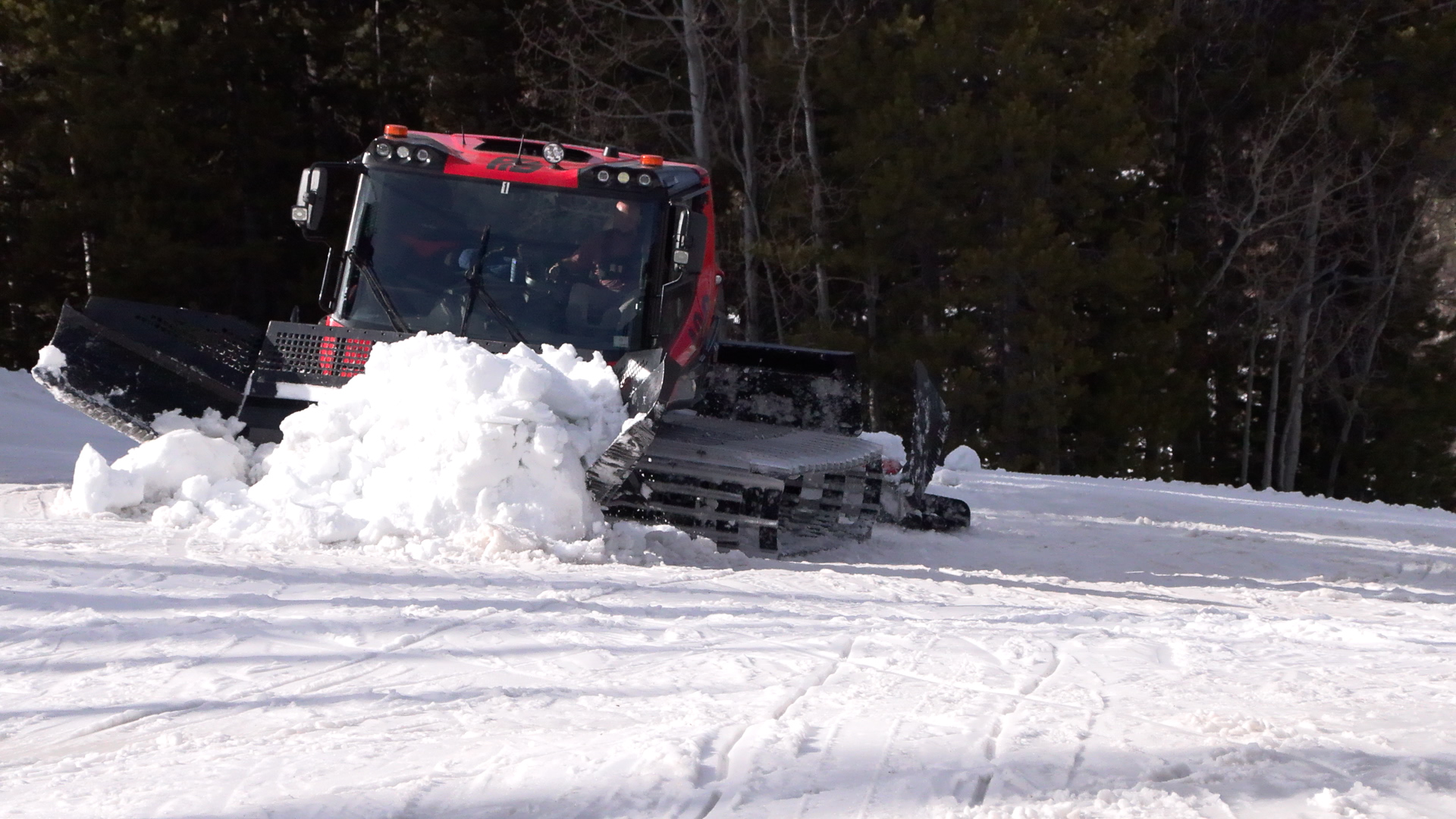 Ski resorts keep watch as temperatures poised to break records